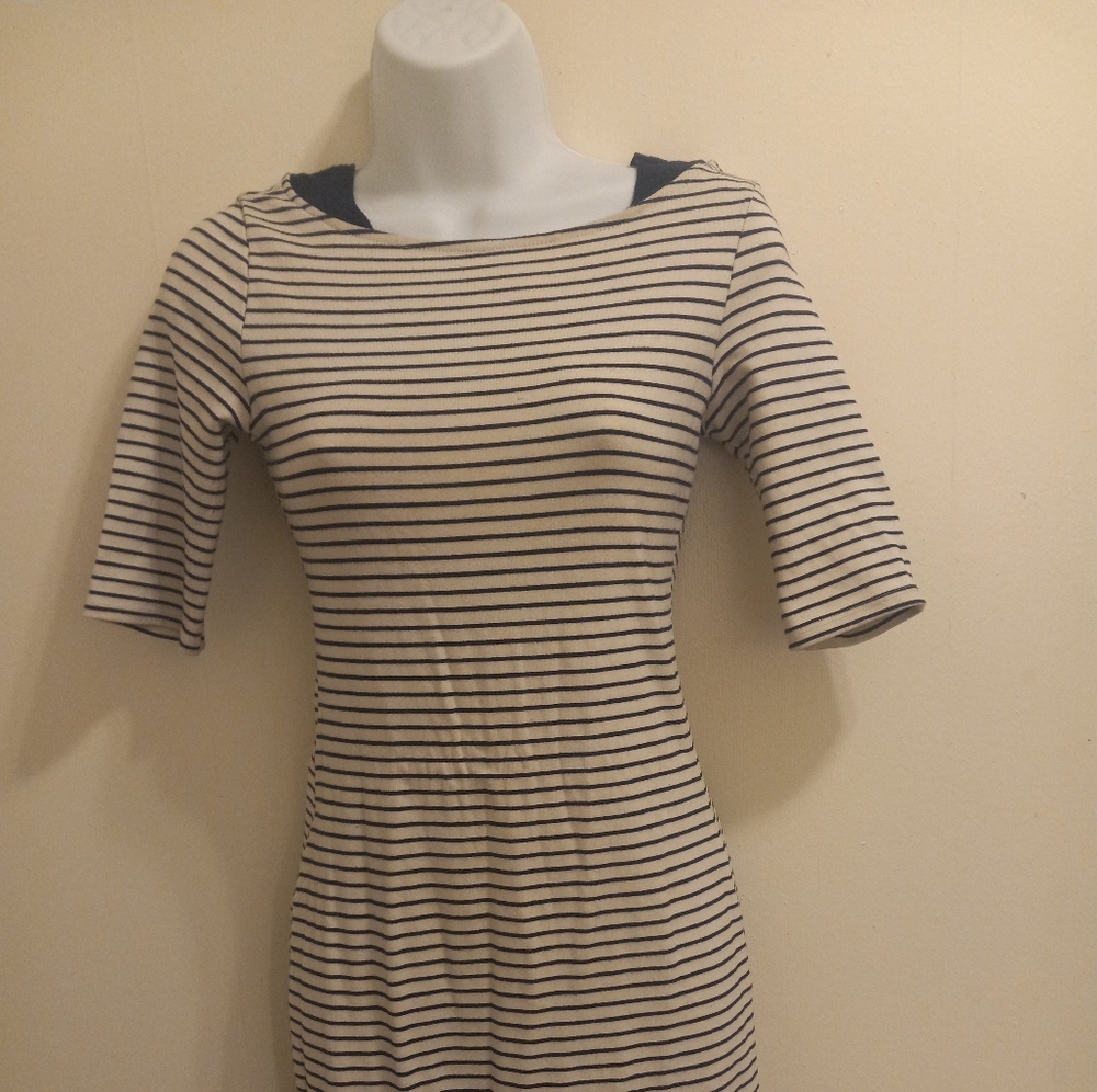 Dresses 👗 👗 👗 - Picture 8 of 10
